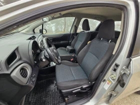 Toyota Yaris 1.3 AVTOMAT, снимка 10