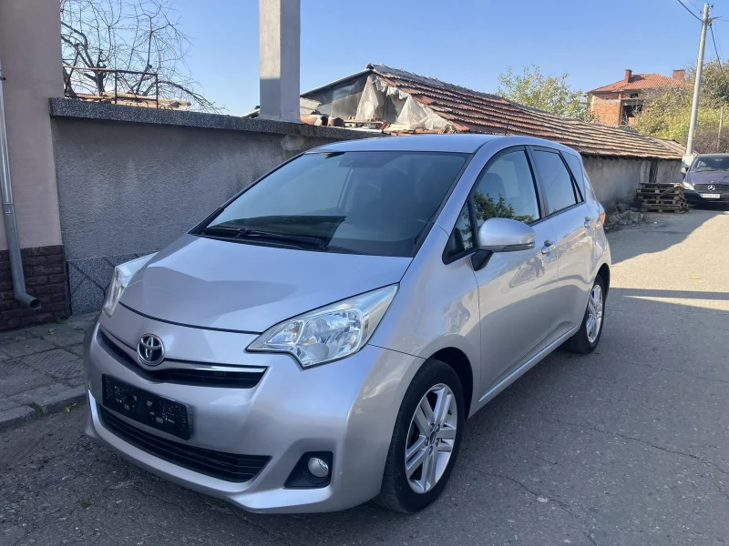 Toyota Verso S 1.33 100кс , снимка 1 - Автомобили и джипове - 48176460