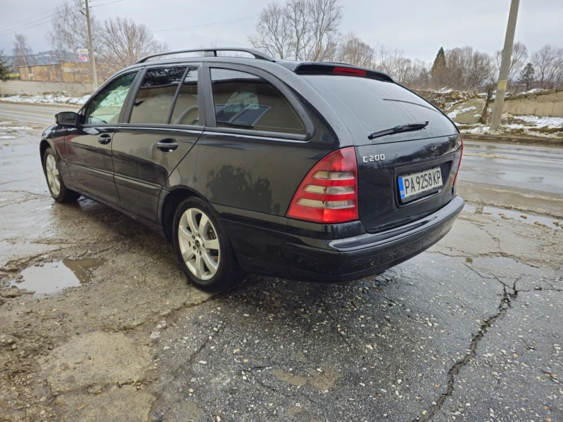 Mercedes-Benz C 200, снимка 12 - Автомобили и джипове - 49181442