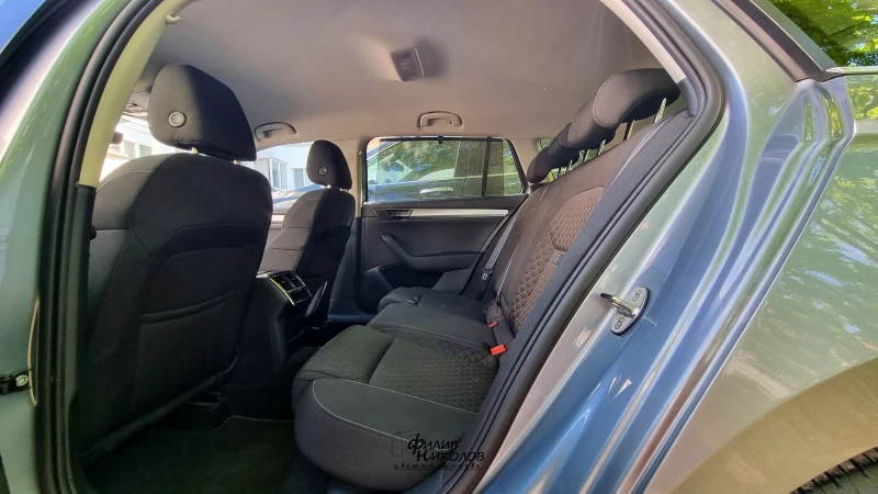 Skoda Superb, снимка 15 - Автомобили и джипове - 52361989