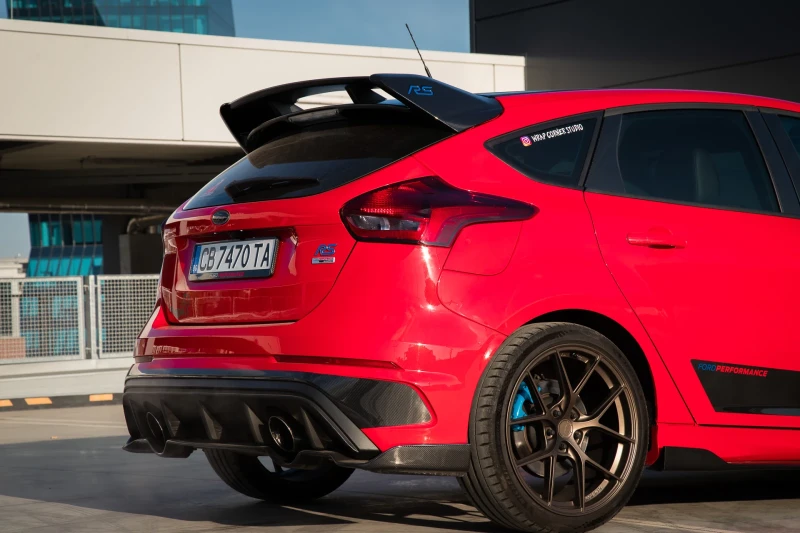 Ford Focus RS Red Edition (1 of 500), снимка 7 - Автомобили и джипове - 52088682