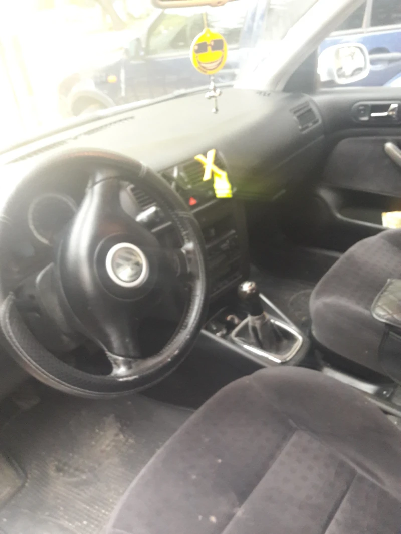 VW Bora, снимка 2 - Автомобили и джипове - 52369617