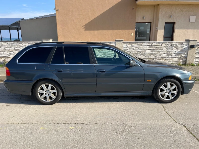 BMW 530 ia, снимка 2 - Автомобили и джипове - 52433441