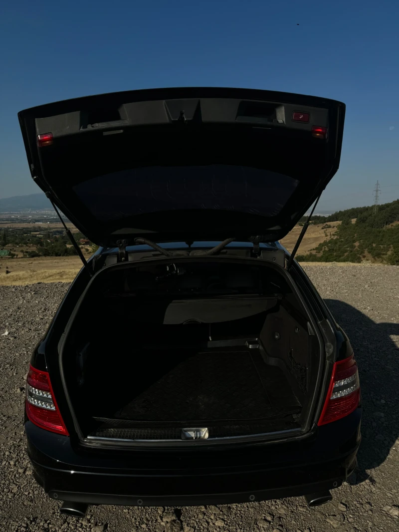 Mercedes-Benz C 320 CDI 4MATIC , снимка 15 - Автомобили и джипове - 52695283