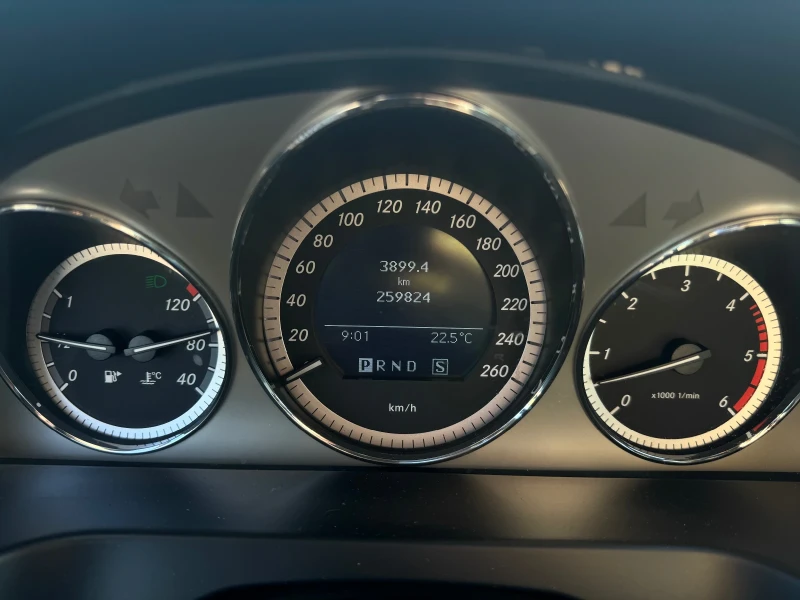 Mercedes-Benz C 320 CDI 4MATIC , снимка 11 - Автомобили и джипове - 52695283