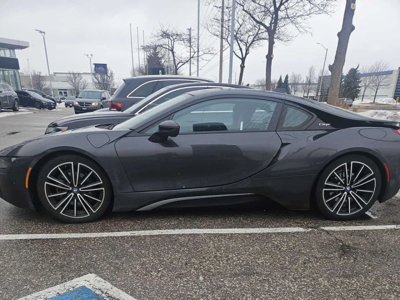BMW i8 Coupe  CARFAX, снимка 2 - Автомобили и джипове - 53579567
