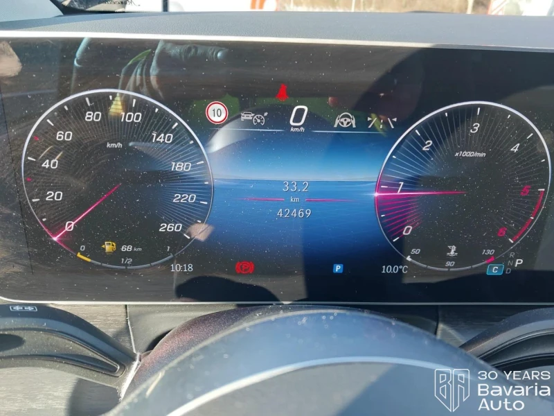 Mercedes-Benz V 300 d Extralang 4Matic Avantgarde, снимка 10 - Автомобили и джипове - 53582977