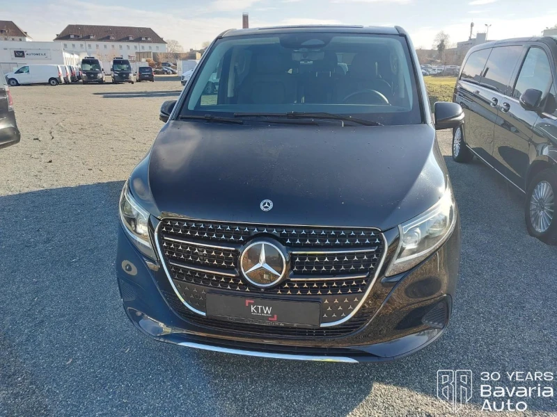 Mercedes-Benz V 300 d Extralang 4Matic Avantgarde, снимка 7 - Автомобили и джипове - 53582977