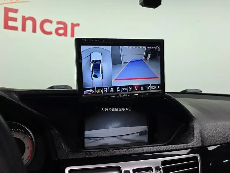 Mercedes-Benz E 220 Bluetech Avantgarde Sports, снимка 15 - Автомобили и джипове - 53871438