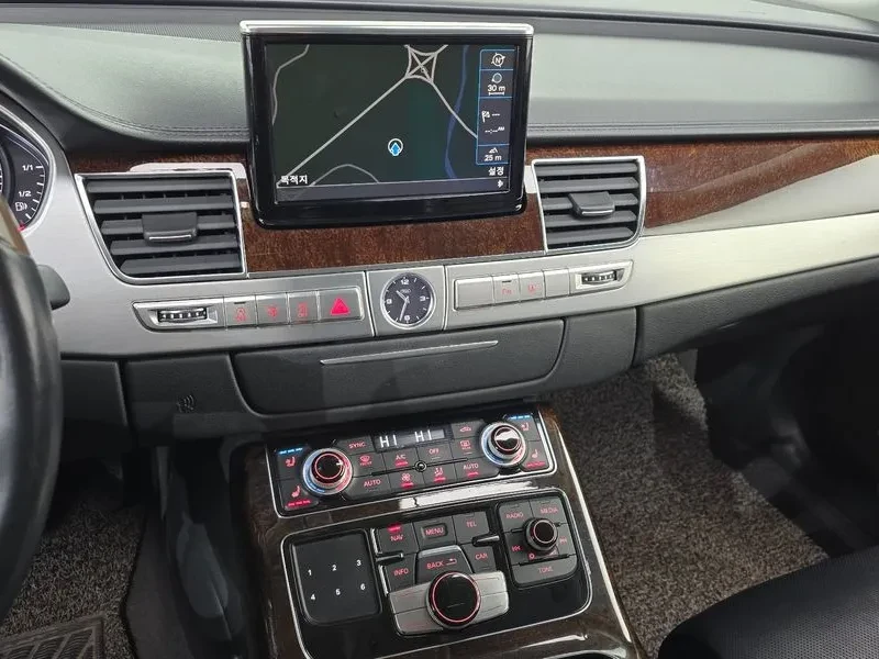 Audi A8 4.2 TDI QUATTRO, снимка 14 - Автомобили и джипове - 55096383