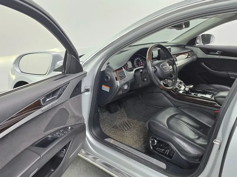 Audi A8 4.2 TDI QUATTRO, снимка 10 - Автомобили и джипове - 55096383