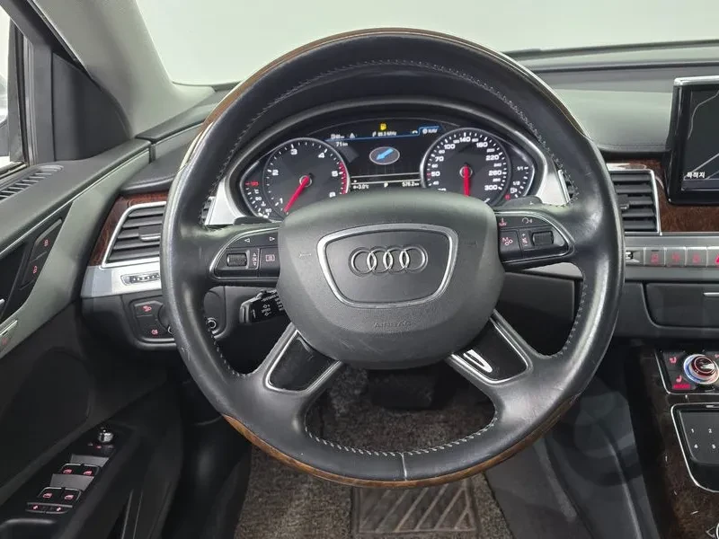 Audi A8 4.2 TDI QUATTRO, снимка 13 - Автомобили и джипове - 55096383