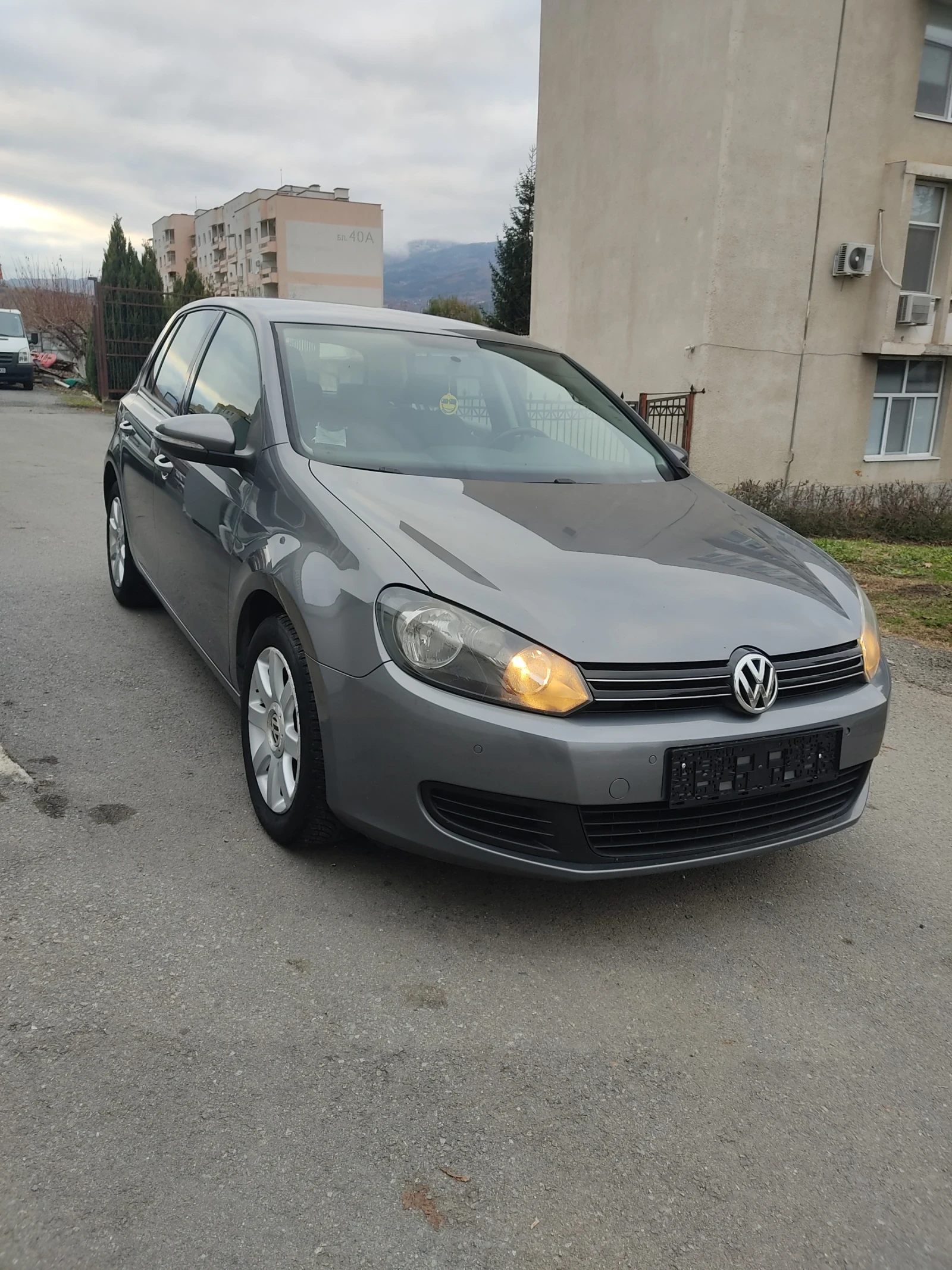 VW Golf 1.6Tdi - изображение 2