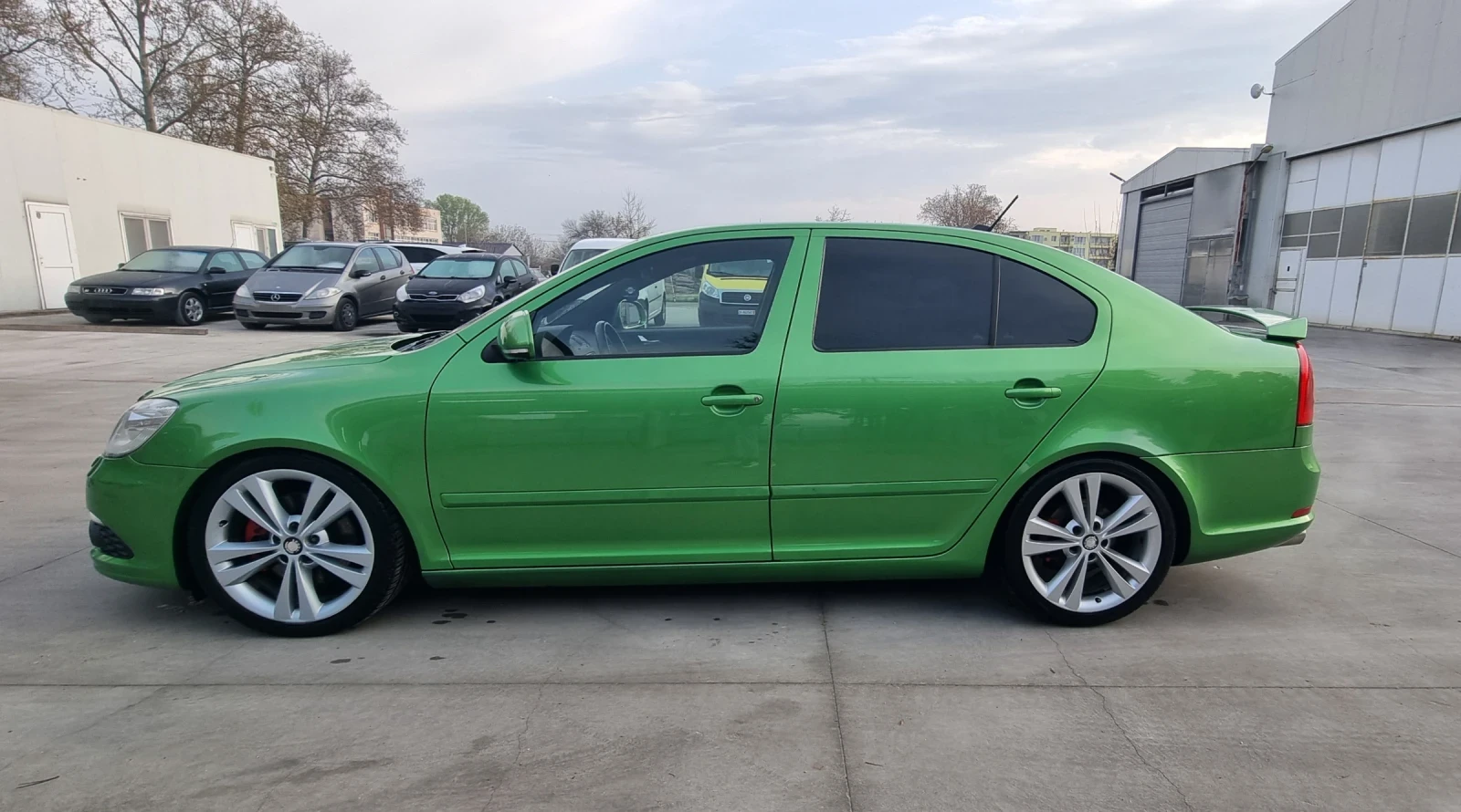 Skoda Octavia 2.0T vRS - изображение 6