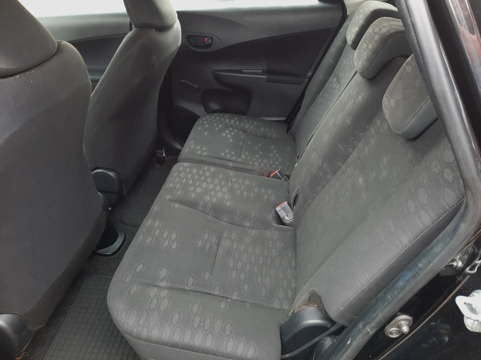 Toyota Verso S 1.4 D-4D - изображение 7