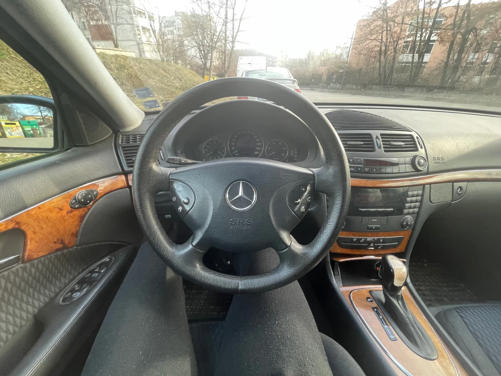 Mercedes-Benz E 270  - изображение 6