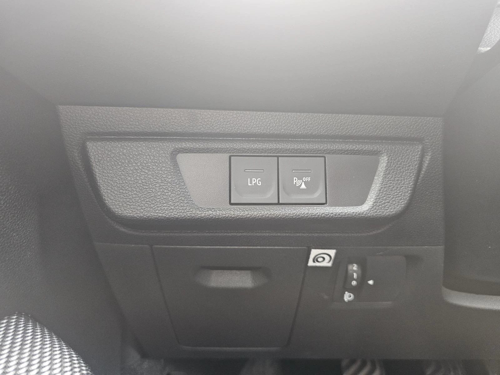 Dacia Sandero 1.0 TCe 90 Stop&Start LPG - изображение 10