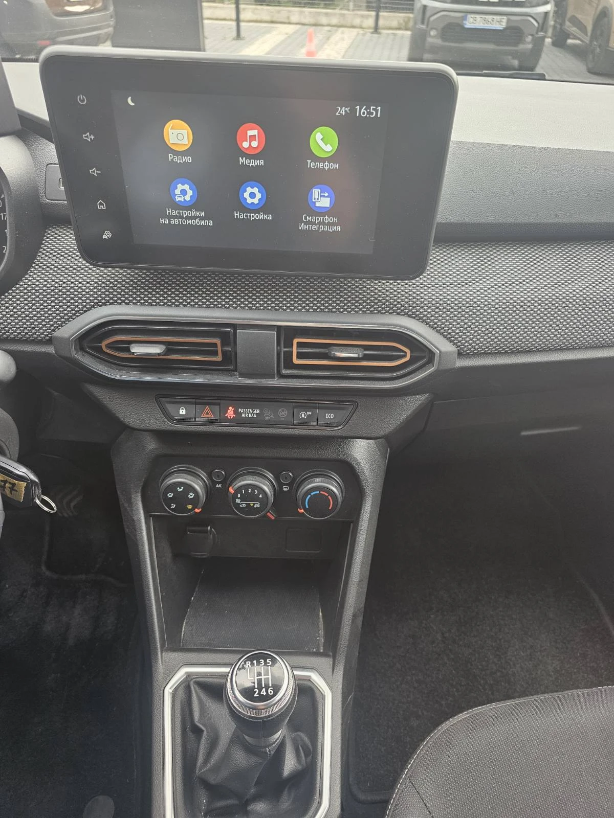 Dacia Sandero 1.0 TCe 90 Stop&Start LPG - изображение 9