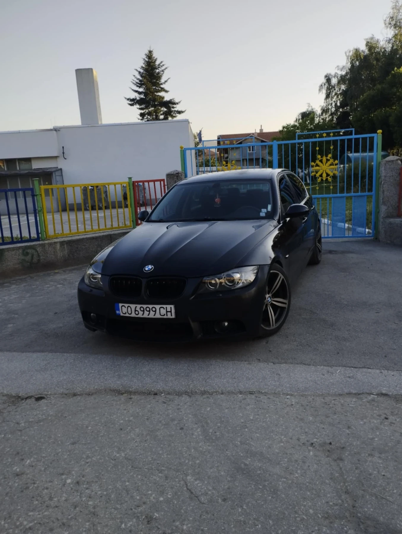 BMW 320 2.0 - изображение 2