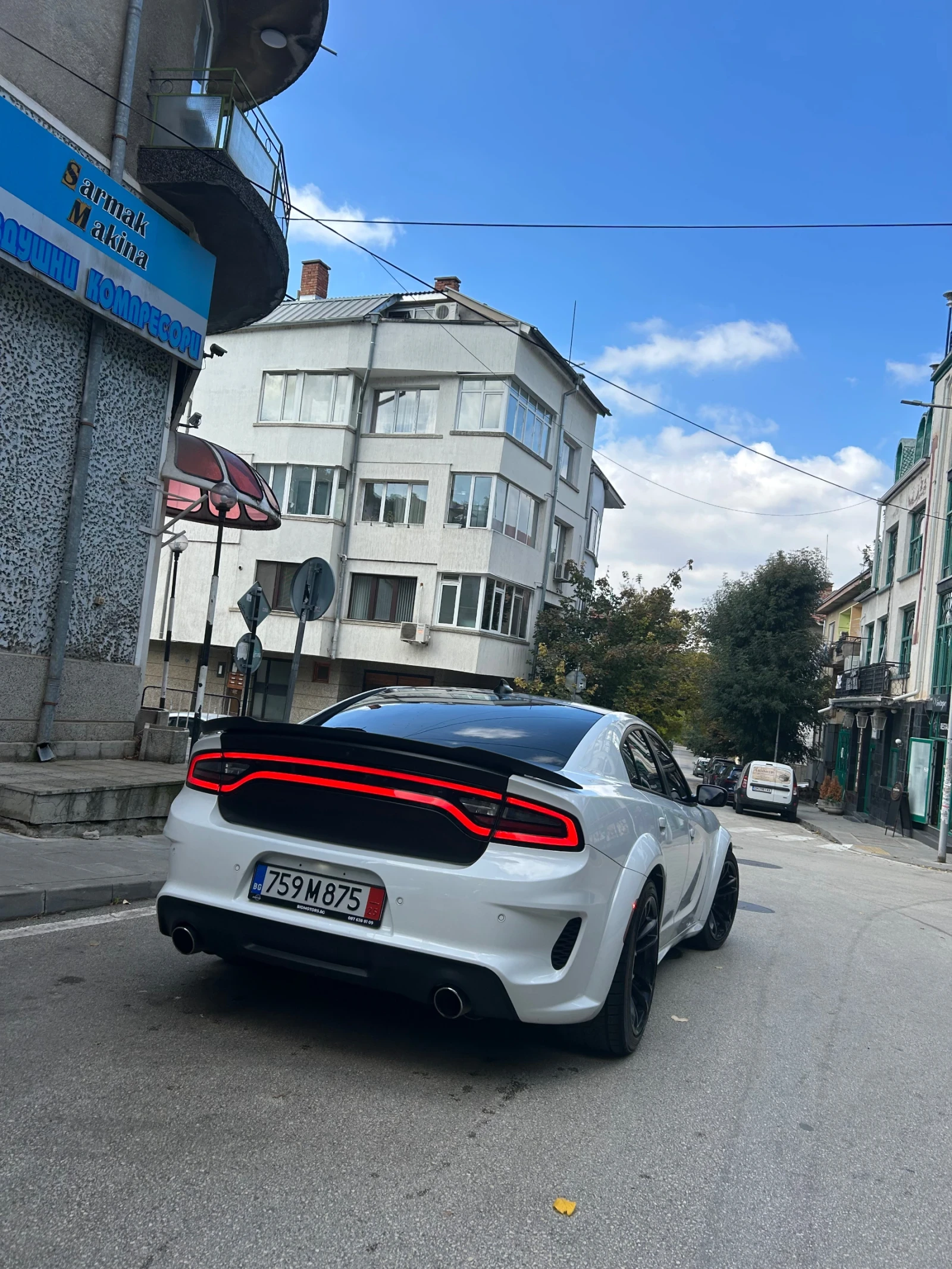 Dodge Charger SRT Scat Pack - изображение 2