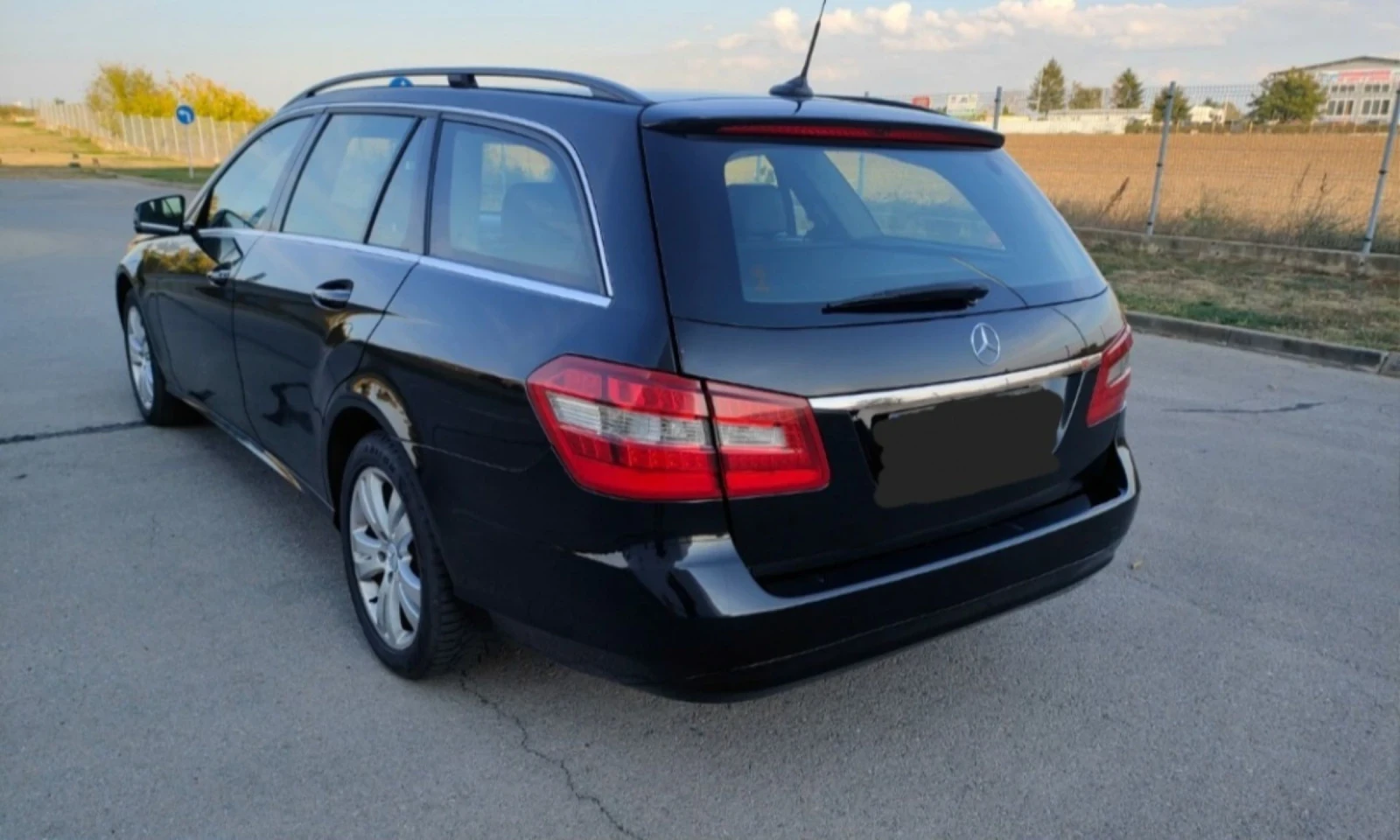 Mercedes-Benz E 200  - изображение 5