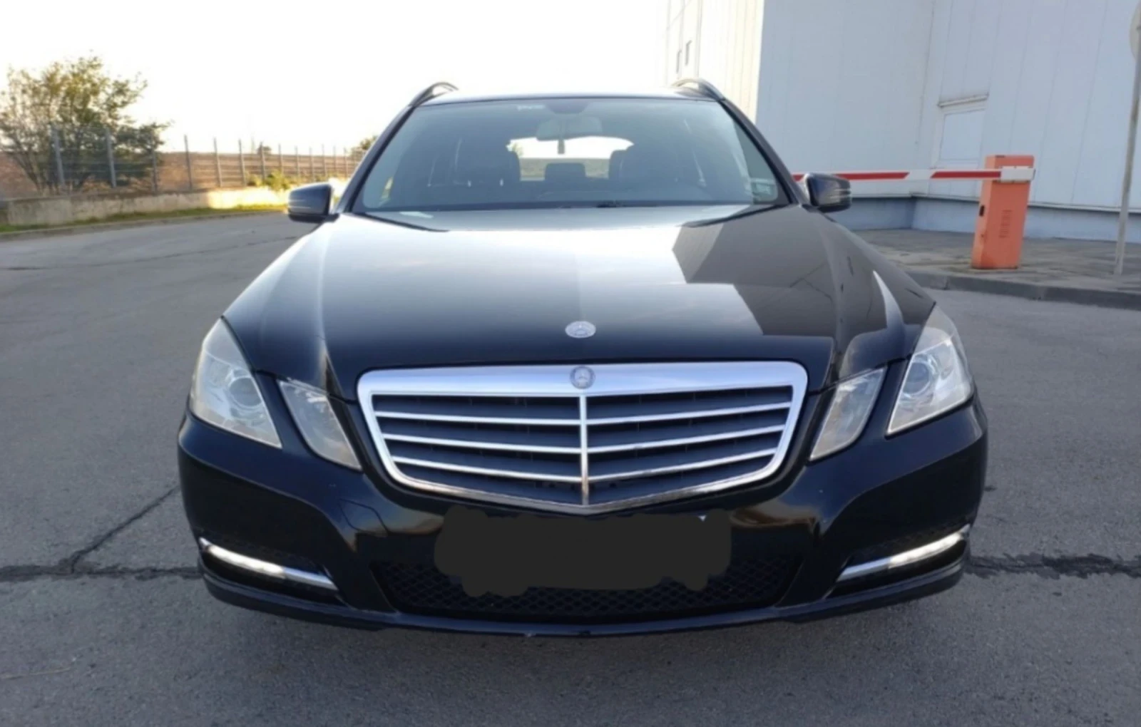 Mercedes-Benz E 200 | Mobile.bg — изображение 1