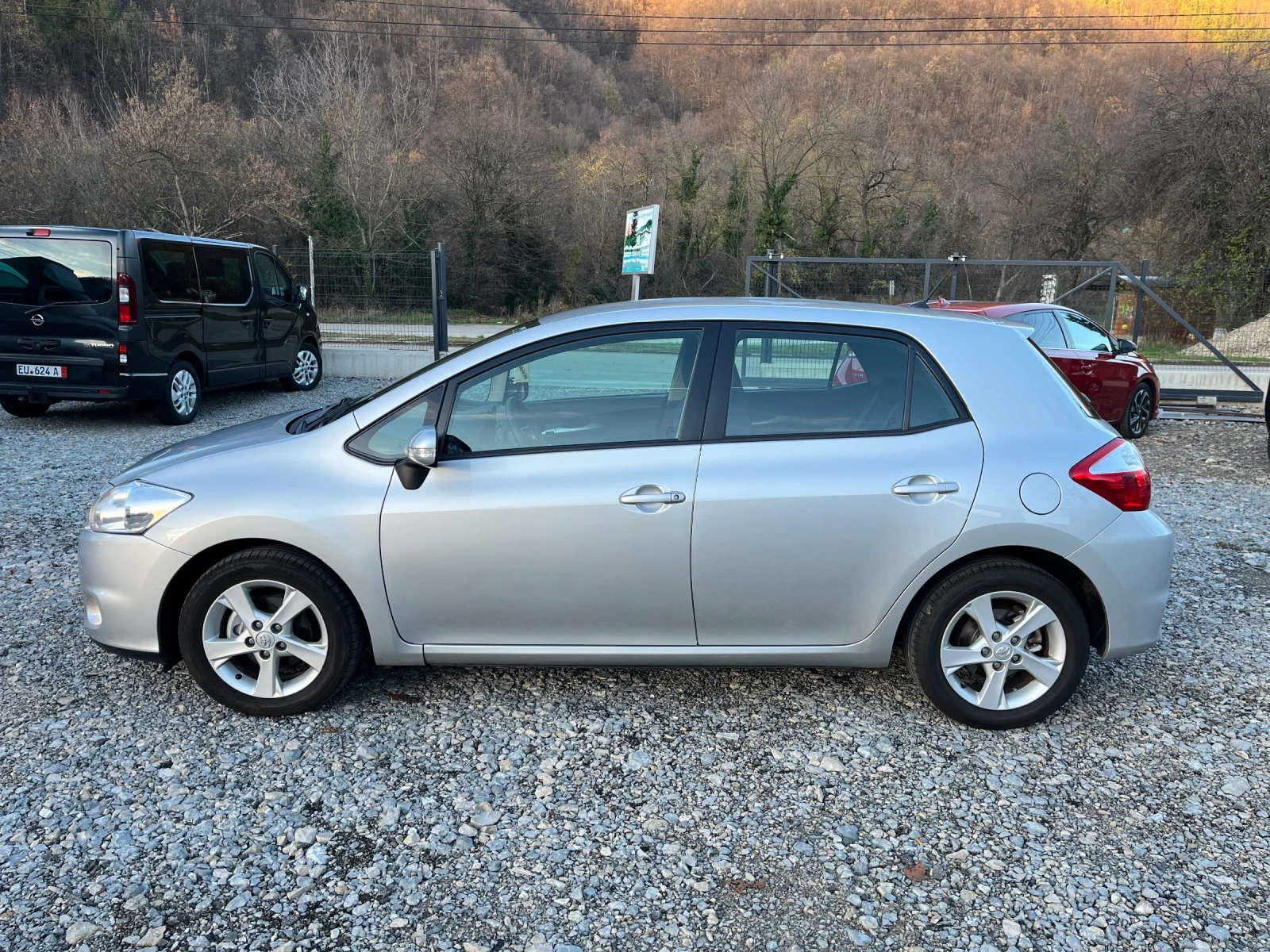 Toyota Auris 1.6i* АВТОМАТ* КЛИМА* ГЕРМАНИЯ  - изображение 2