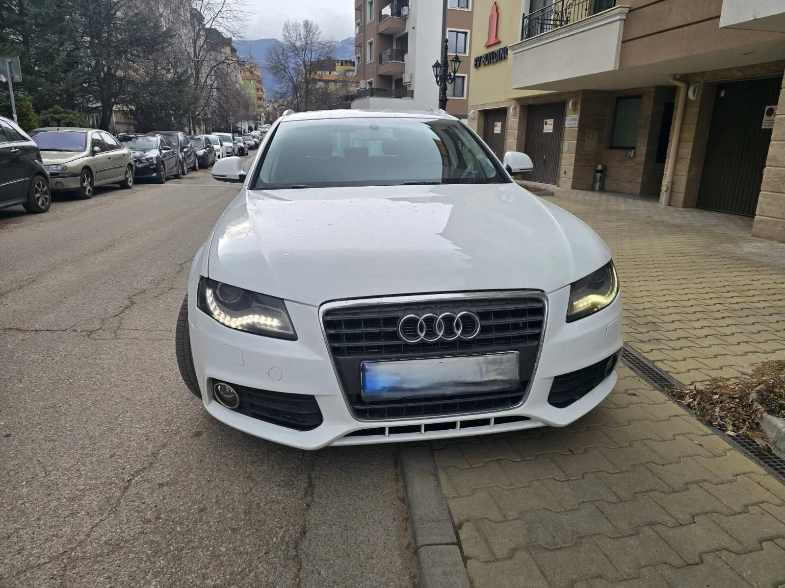 Audi A4  - изображение 2