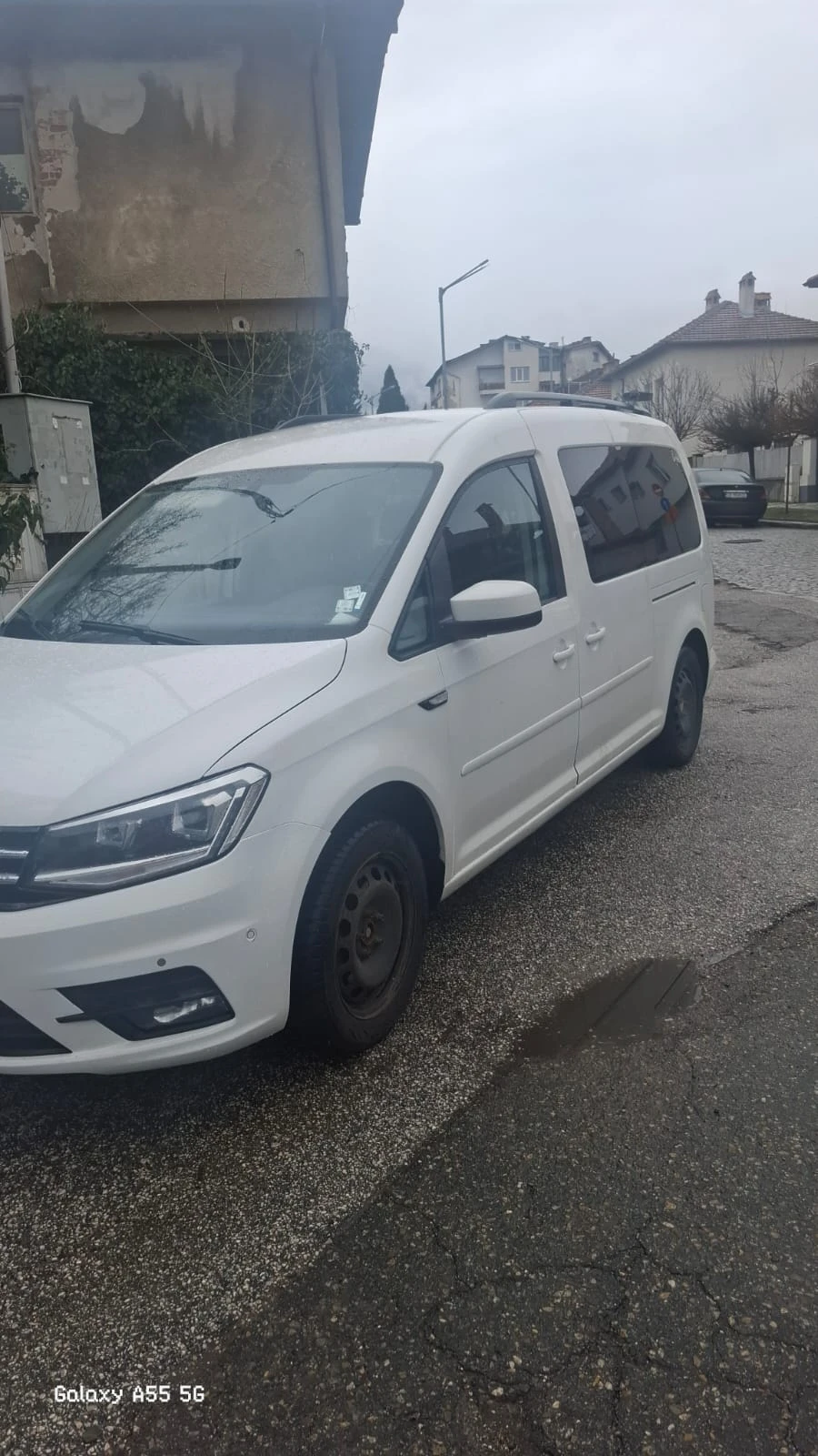 VW Caddy за инвалидна количка с рампа - изображение 2