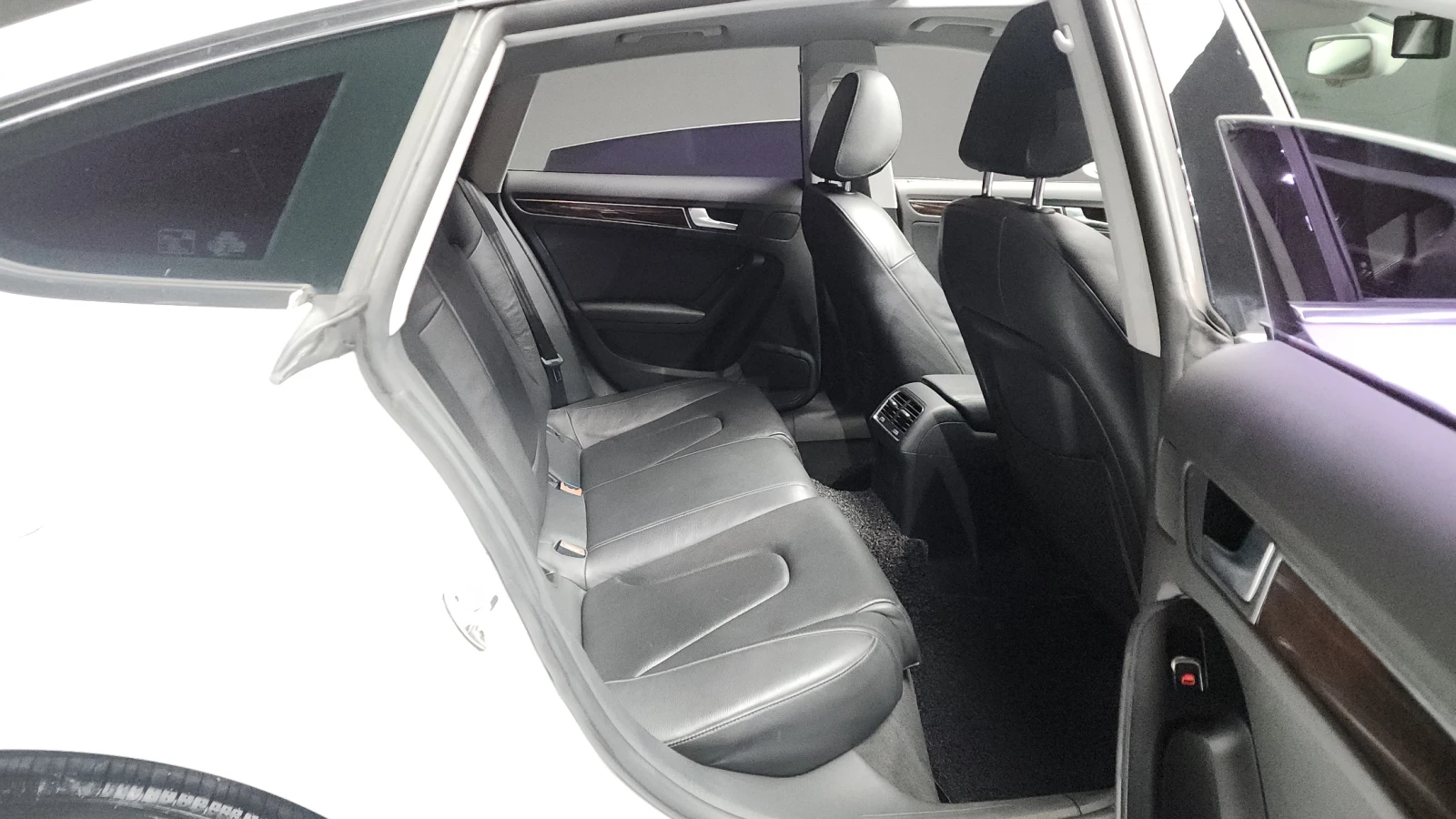 Audi A5 2.0TDI/4x4/Пълна сервизна история !!! - изображение 8