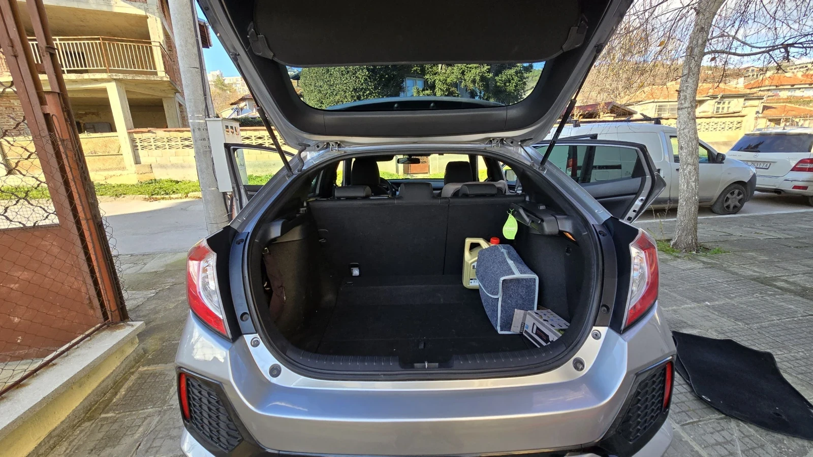 Honda Civic X, снимка 13 - Автомобили и джипове - 53845098