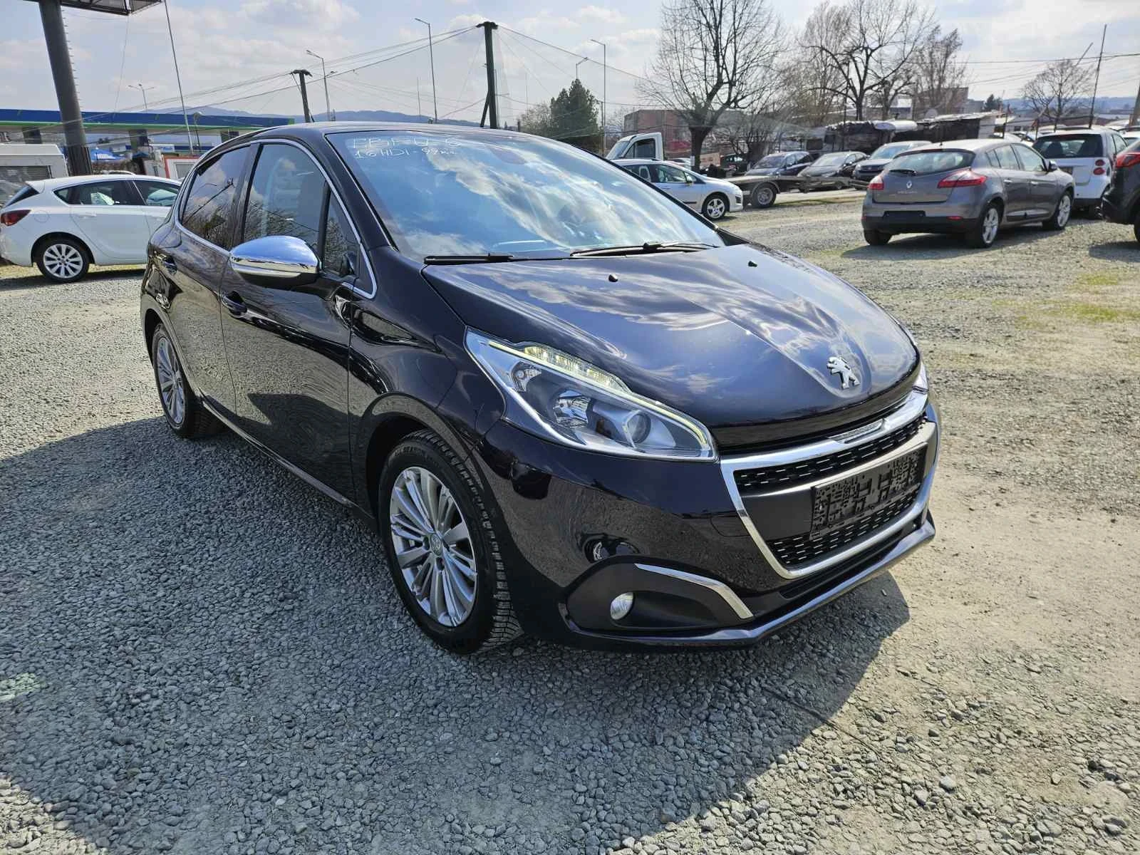 Peugeot 208 1.6, снимка 4 - Автомобили и джипове - 53894626