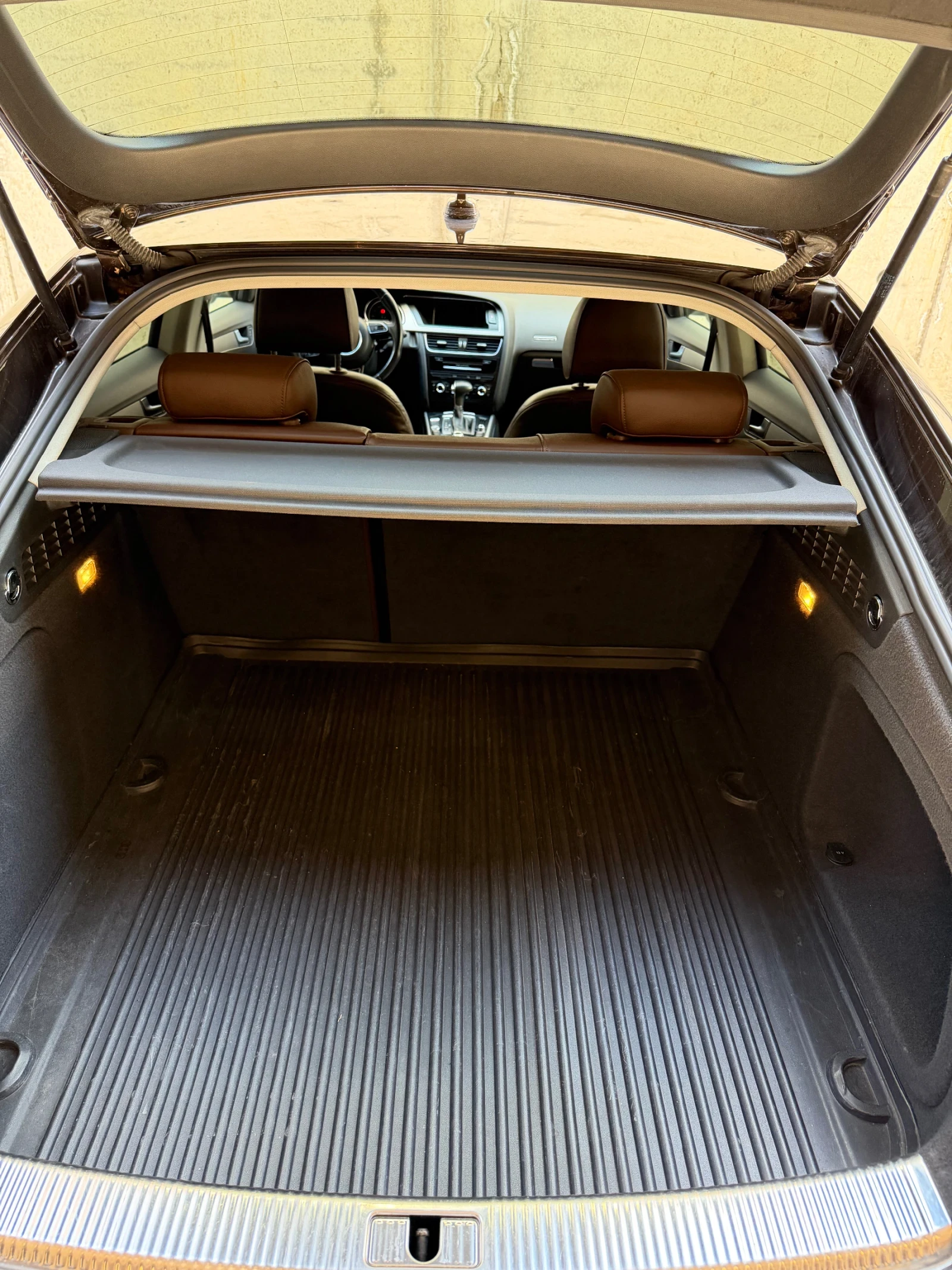 Audi A5 Sportback, снимка 17 - Автомобили и джипове - 54115305