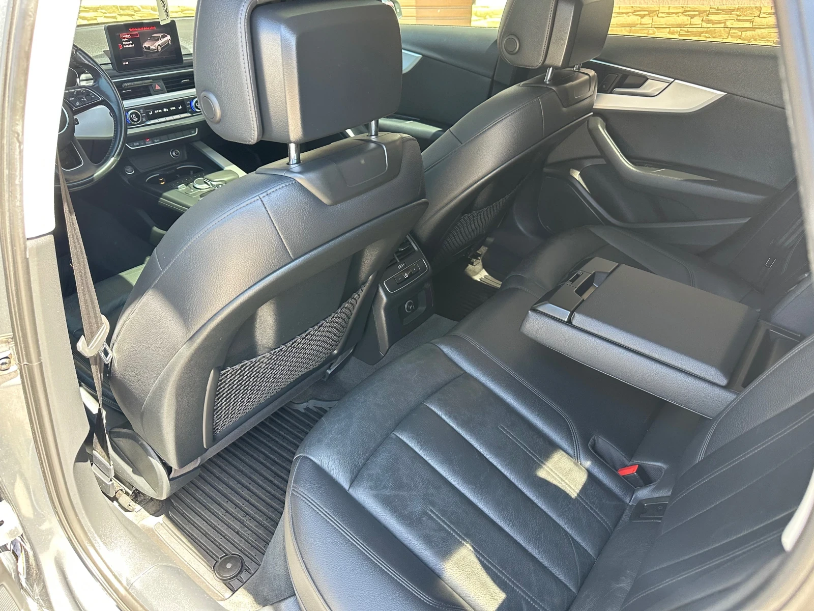 Audi A4 2.0TFSI 252к.с. S-LINE, снимка 9 - Автомобили и джипове - 54309680