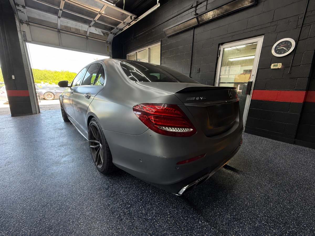 Mercedes-Benz E 63 AMG AMG E 63 S / ПАНО / КАРБОН / ЦЕНА ДО БГ, снимка 4 - Автомобили и джипове - 54874770