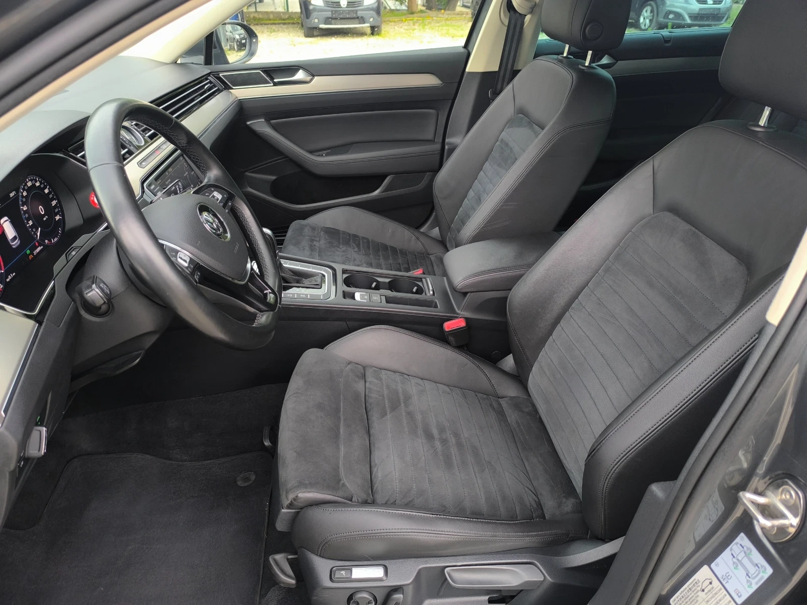 VW Passat 2.0TDI High line, 4Motion BMT, 240�.�. | Mobile.bg � ����������� 13