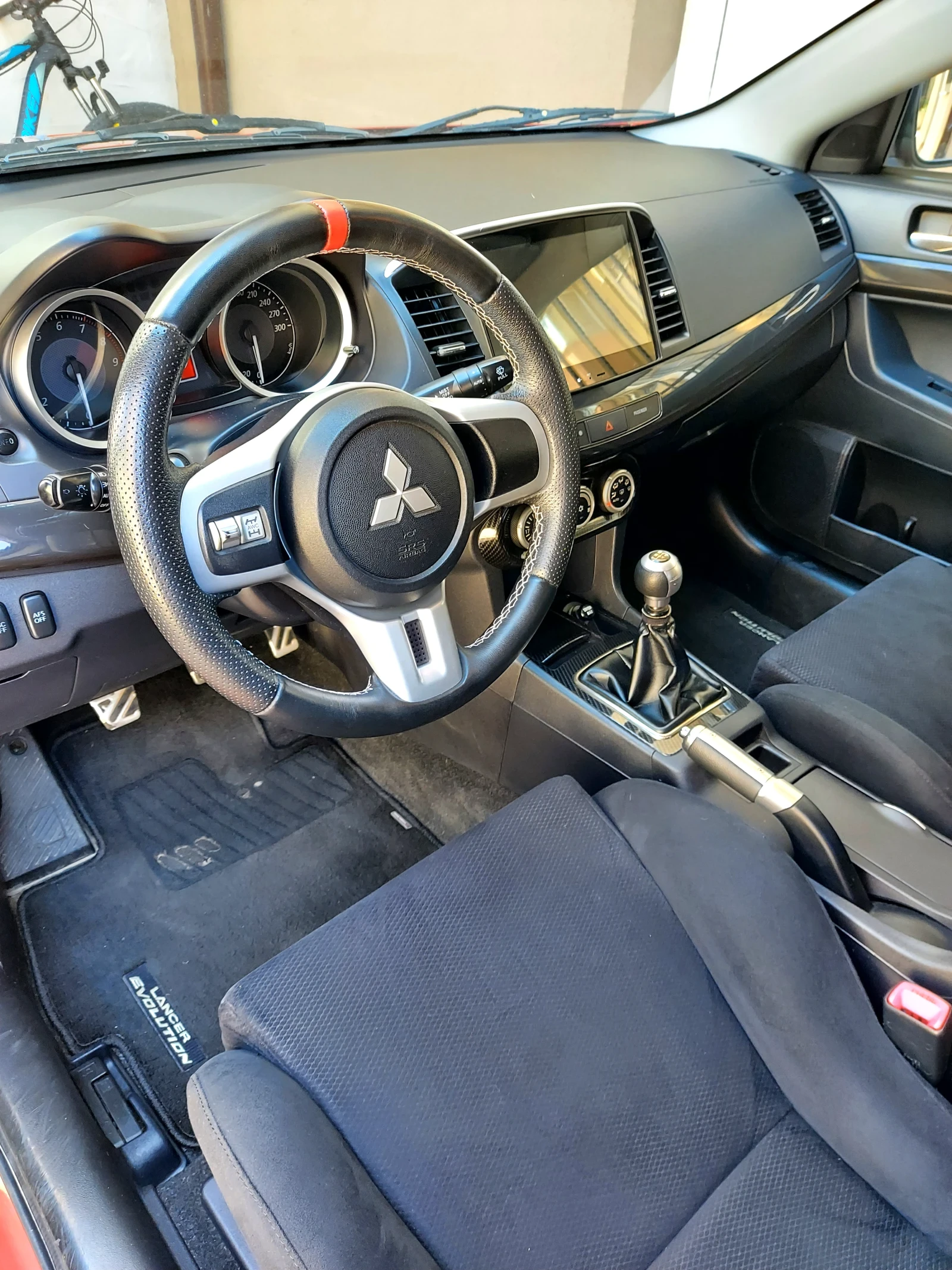 Mitsubishi Lancer Evolution 10 , снимка 11 - Автомобили и джипове - 55421767