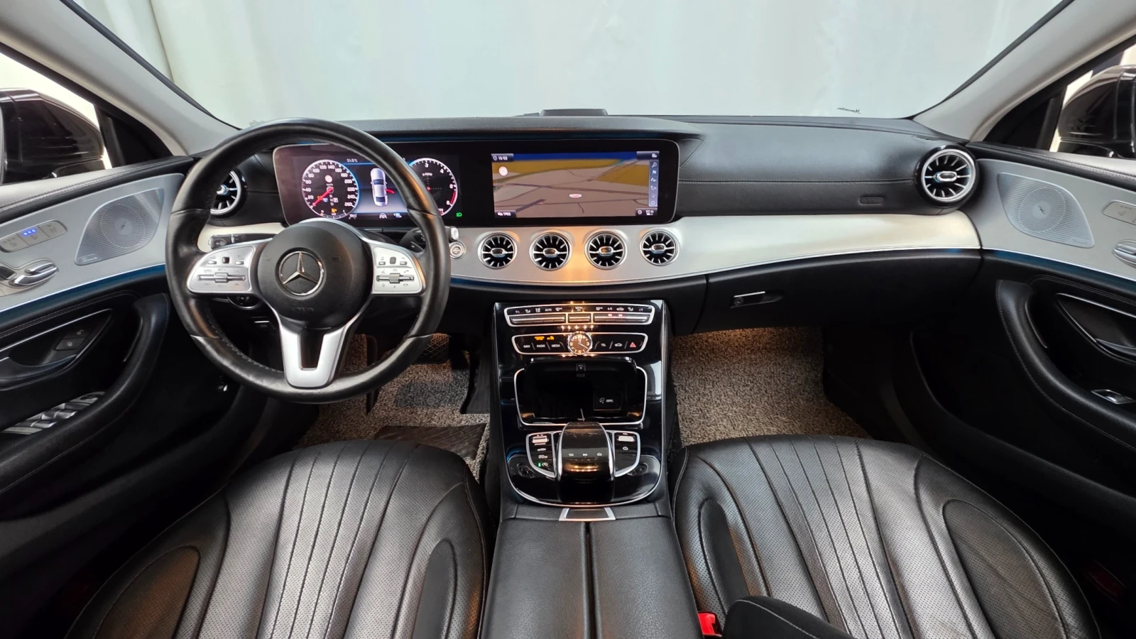 Mercedes-Benz CLS 400 d 4MATIC, снимка 7 - Автомобили и джипове - 55429796