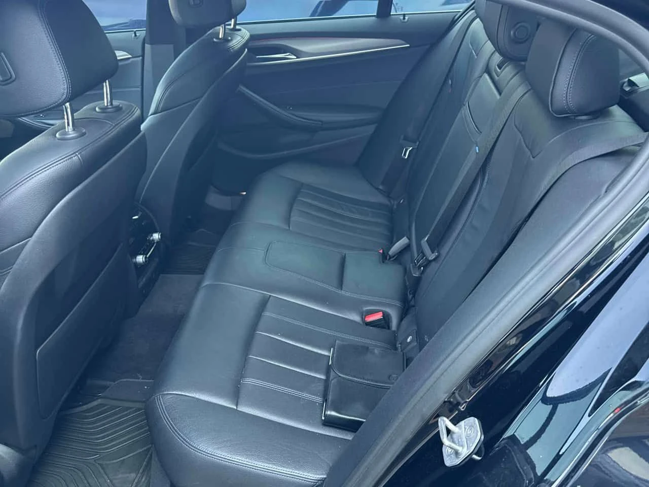 BMW 530 * 530i xDrive * АВТОКРЕДИТ БЕЗ ПЪРВОНАЧАЛНА ВНОСКА, снимка 14 - Автомобили и джипове - 55569054