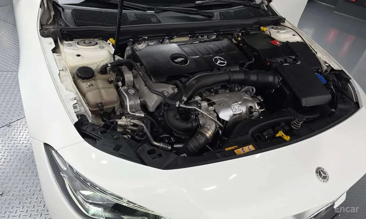 Mercedes-Benz CLA 250 AMG Pack 4MATIC, снимка 6 - Автомобили и джипове - 55572036