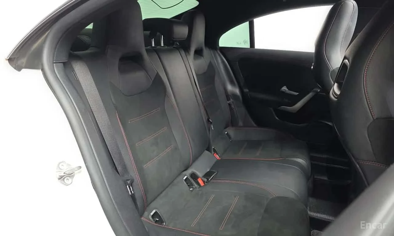 Mercedes-Benz CLA 250 AMG Pack 4MATIC, снимка 12 - Автомобили и джипове - 55572036
