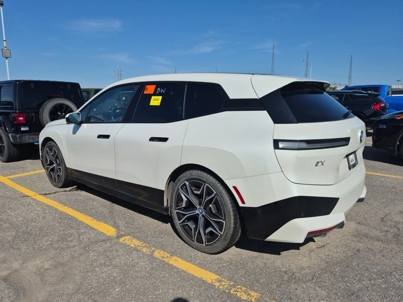 BMW iX * XDRIVE50 * CARFAX * АВТОКРЕДИТ * , снимка 4 - Автомобили и джипове - 55884694