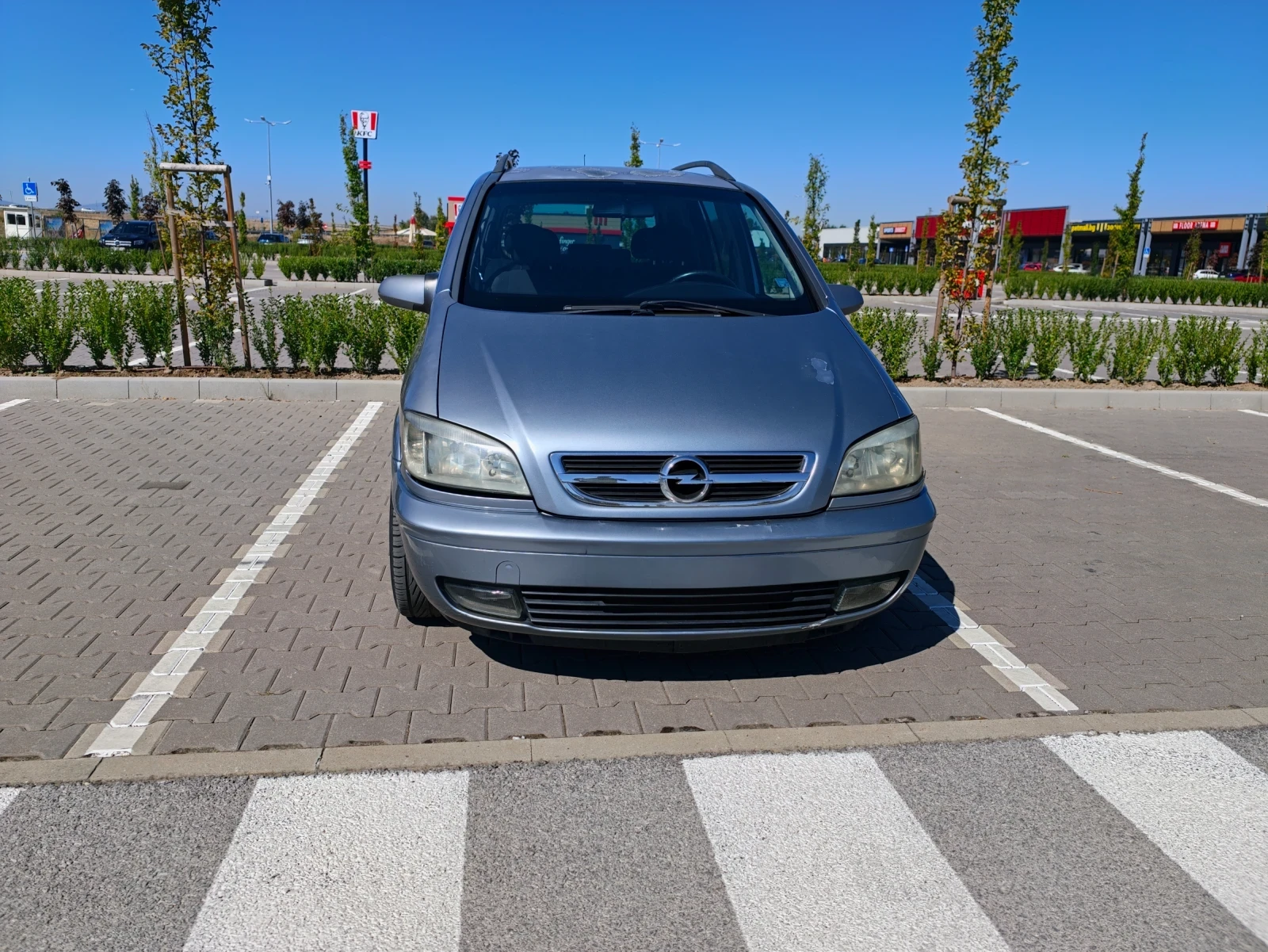 Opel Zafira 2.2  Дизел