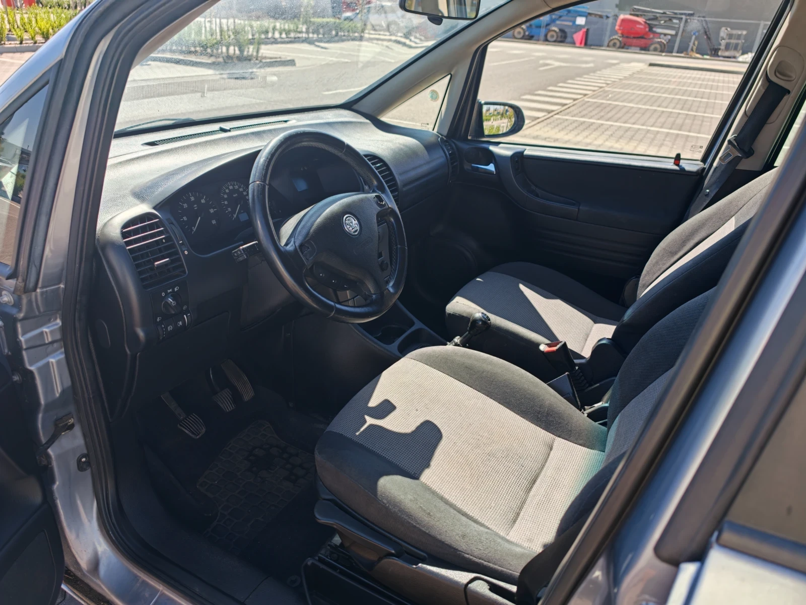Opel Zafira 2.2  Дизел, снимка 12 - Автомобили и джипове - 56056393