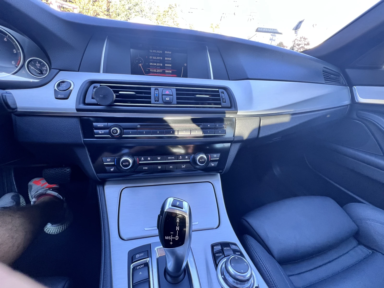 BMW 520 d, снимка 12 - Автомобили и джипове - 56185565