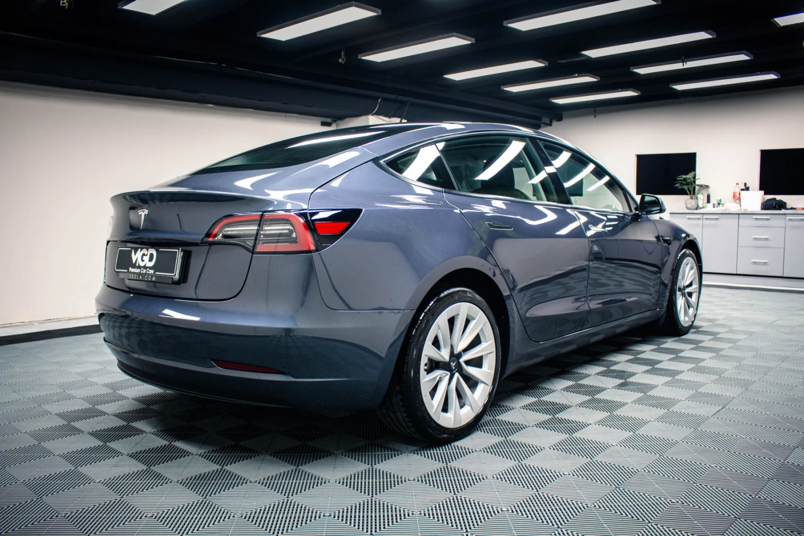 Tesla Model 3 Standard Range, снимка 16 - Автомобили и джипове - 56198576