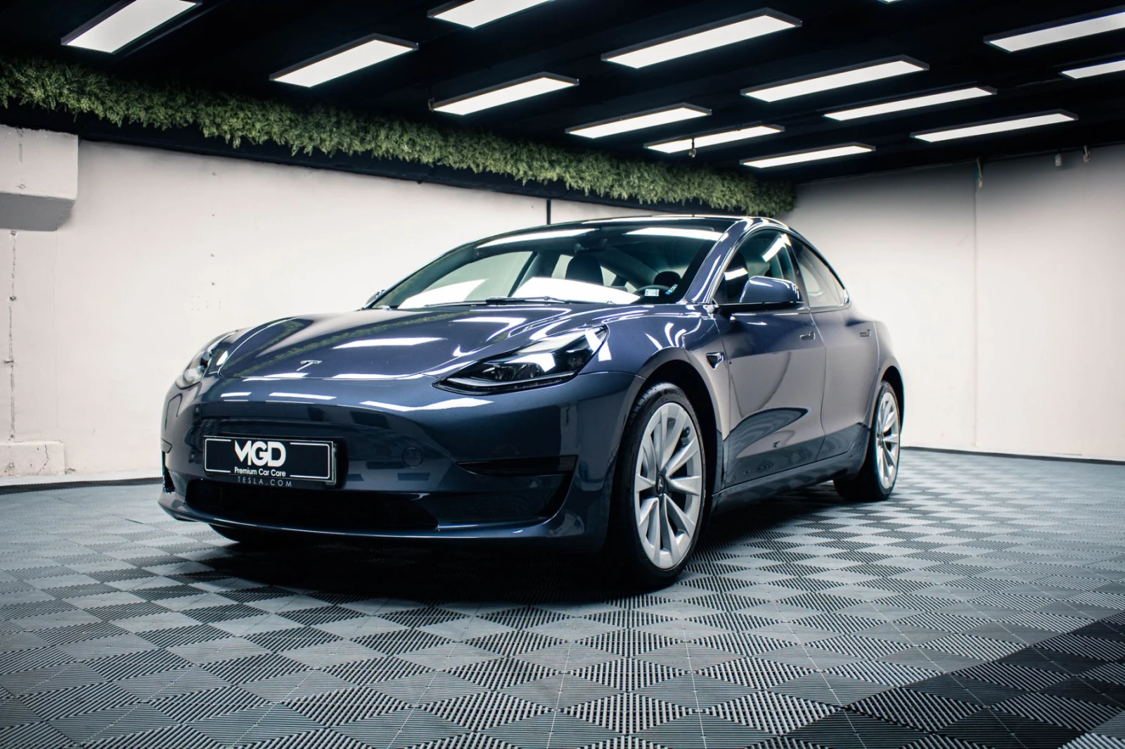 Tesla Model 3 Standard Range, снимка 2 - Автомобили и джипове - 56198576