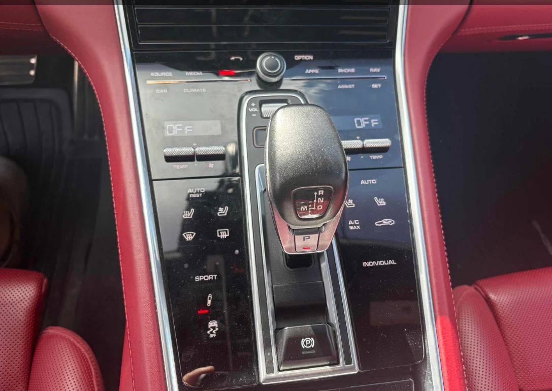 Porsche Panamera 4S, снимка 7 - Автомобили и джипове - 56721880