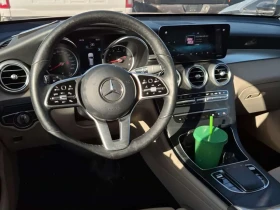 Mercedes-Benz GLC 300 2 КЛЮЧА * KEYLESS * PANO * ПОДГРЕВИ *  CARFAX * , снимка 10