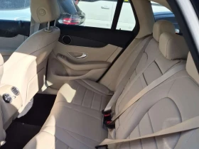 Mercedes-Benz GLC 300 2 КЛЮЧА * KEYLESS * PANO * ПОДГРЕВИ *  CARFAX * , снимка 11